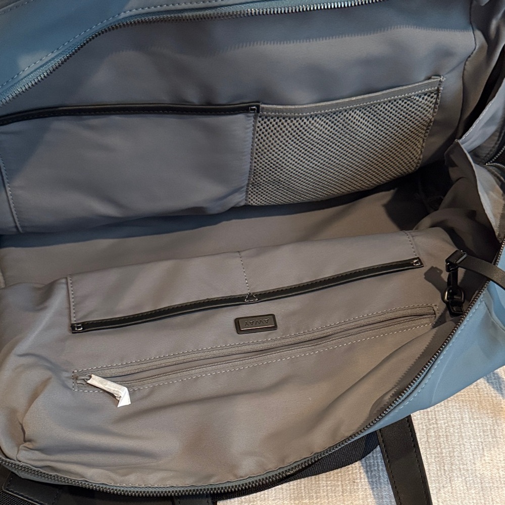 Away Everywhere Bag in coast - Picture 3 of 8